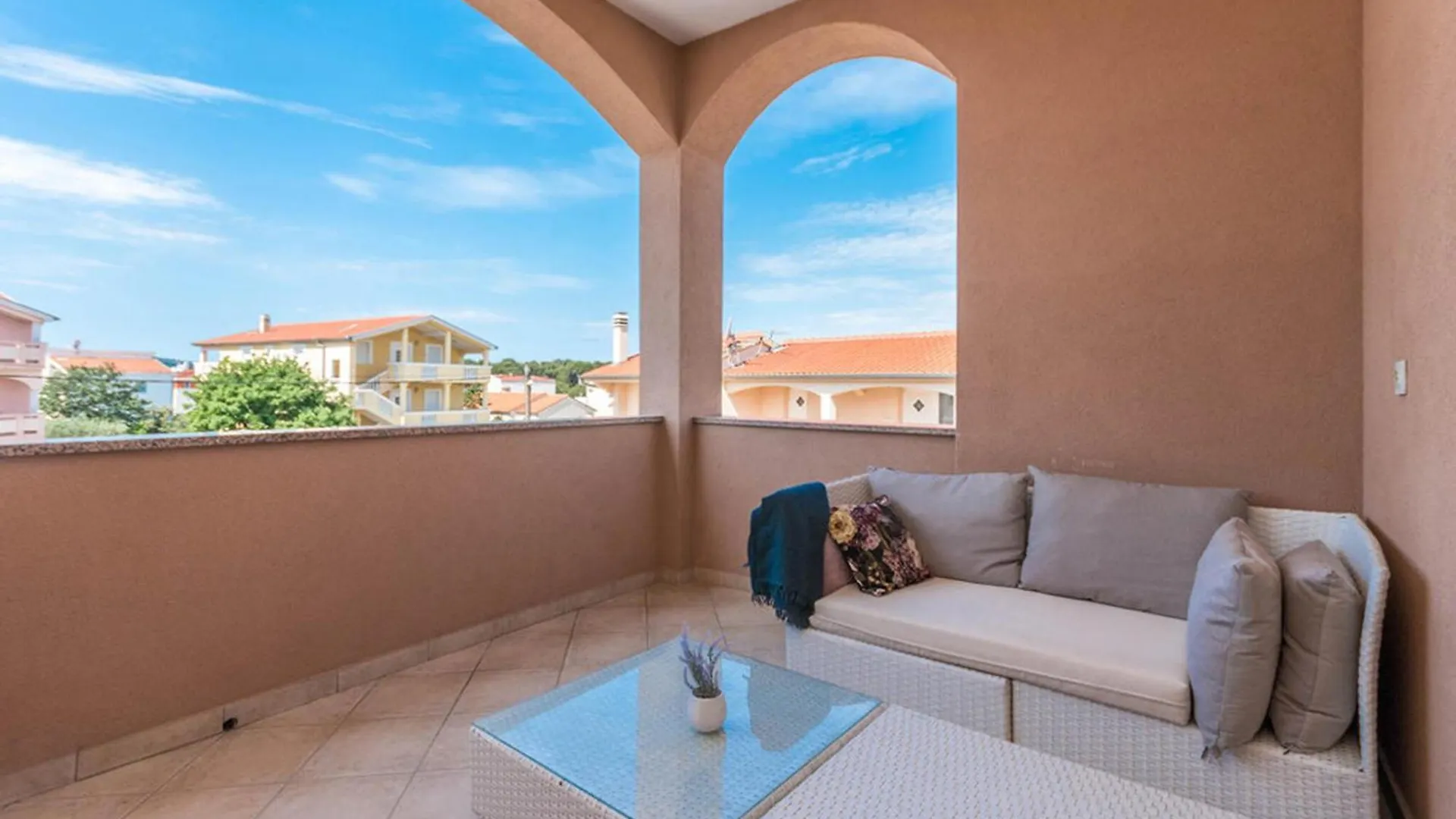 2 Bedroom Nice Apartment In بيوغْغاد نا موغو